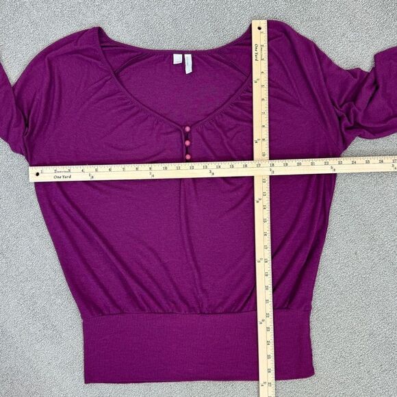 Old Navy Button V Neck Knit Top Shirt Purple Large - Picture 11 of 12